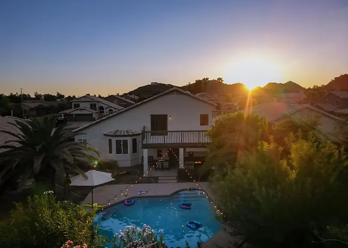 Sparkling Saltwtrpoolspafirepitnetflixnfl Holiday home
