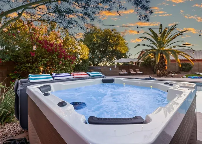 Sparkling Saltwtrpoolspafirepitnetflixnfl Holiday home *